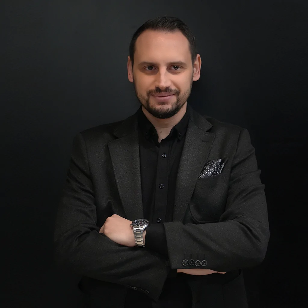 Hakkımızda 9 Burak Tuğcu